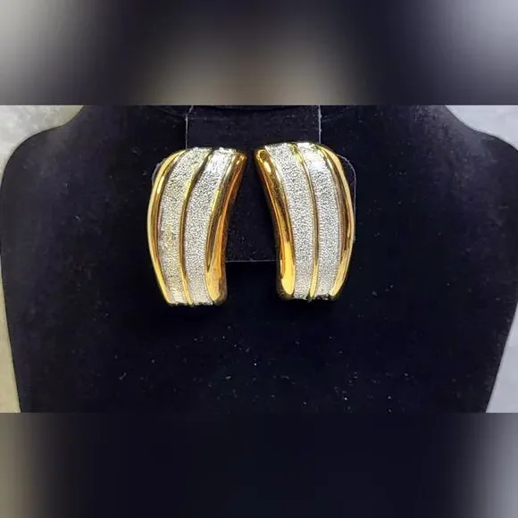 Silver & Gold Sculpted Clip-On Earrings – Vintage-Inspired Two-Tone Glam (1.5") - Picture 5 of 7